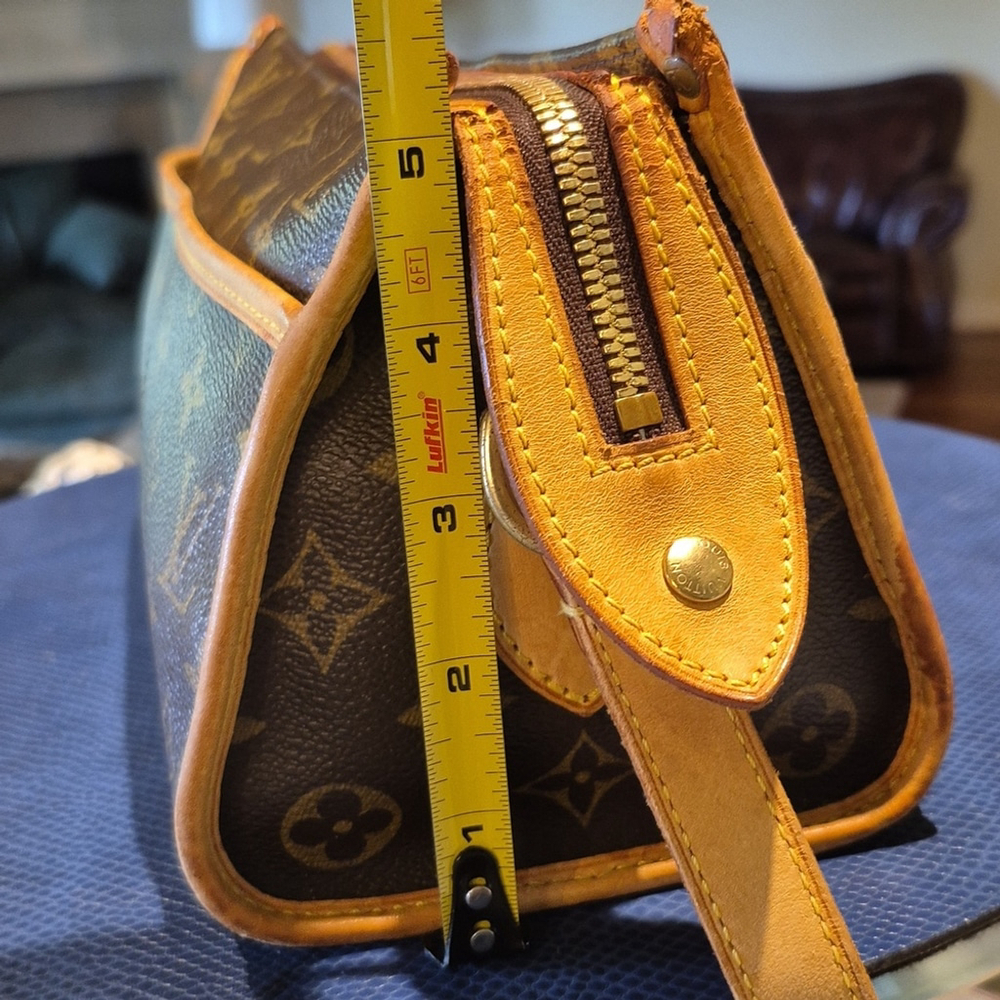 LouisVuittonPopincourt 22" Adj. CrossbodyStrap,(retired.(#1710).L12"×H.5.5"×W.5" - Picture 8 of 16